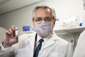 Fernández confirmó el regreso de las clases