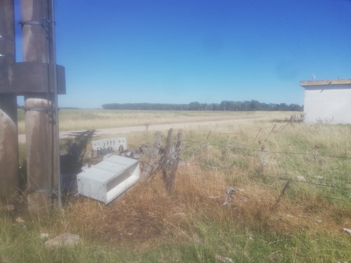 Robaron dos transformadores