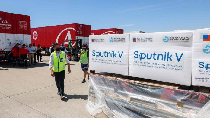 Un avión de aerolíneas