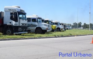 Camioneros se manifiestan