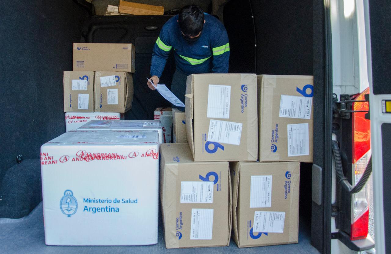 Llegaron 4200 primeras dosis de