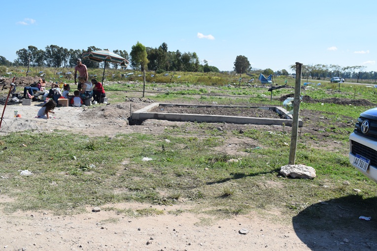 Ocupación de terrenos en Barrio