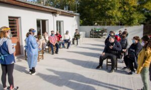 PAMI continúa con la vacunación