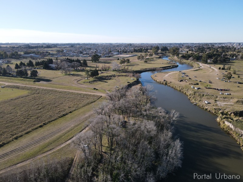 La semana comenzó con 77