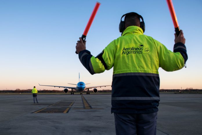 Salió otro vuelo de Aerolíneas