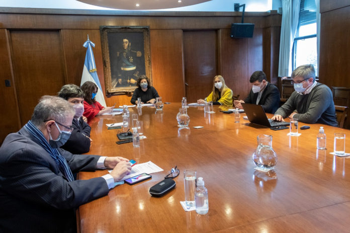 Ministros de Salud del país