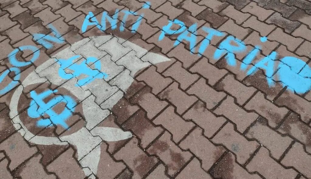 Galli sobre las pintadas
