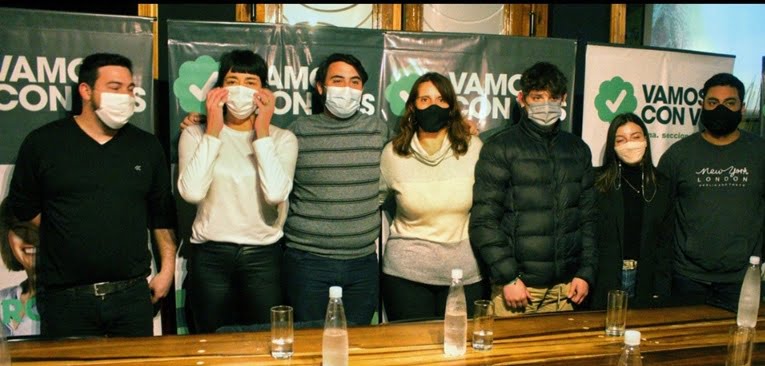 Vamos a seguir por este