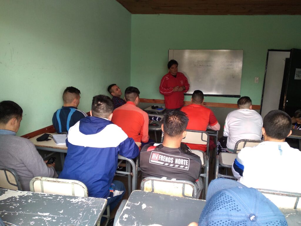 Se hará un curso para