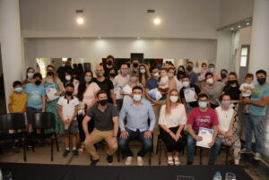 Firmaron los adjudicatarios de