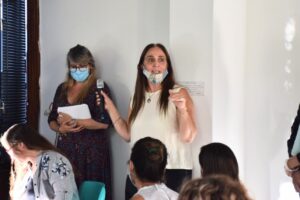Debemos construir una sociedad