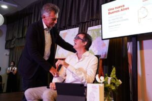Esteban Bullrich renuncia a