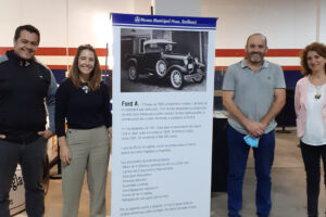 Inauguró la muestra de