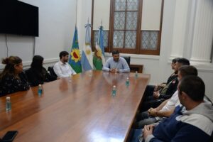 Un encuentro con jóvenes