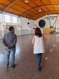 continúa repartiendo