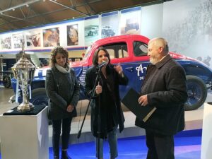 Belén Vergel entregó reconocimiento