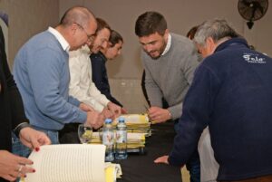 Buscan contactar a un