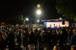 Artistas locales en