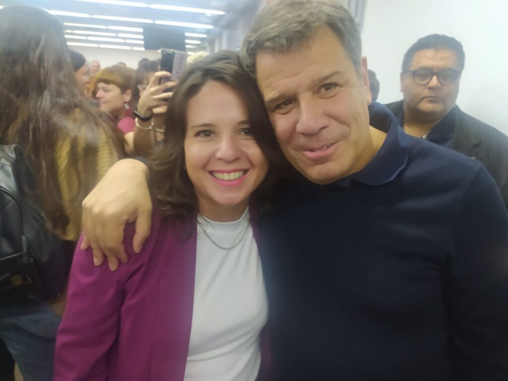Belén Vergel junto a