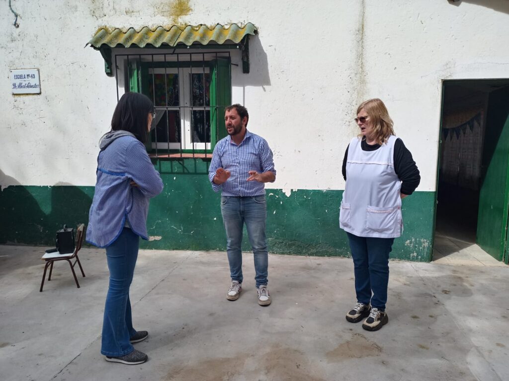 El Consejero Escolar Ariel