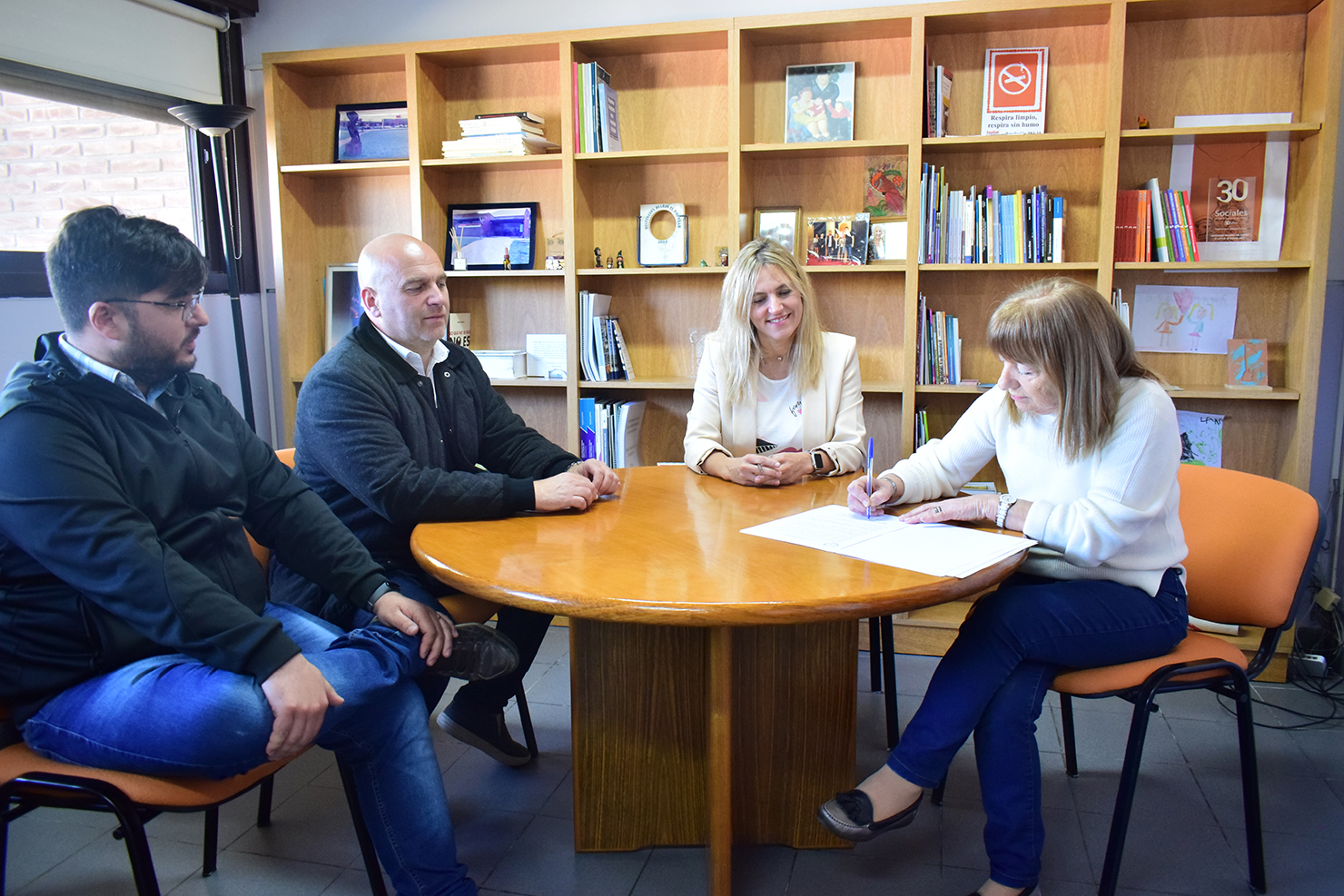 Sociales celebró un convenio