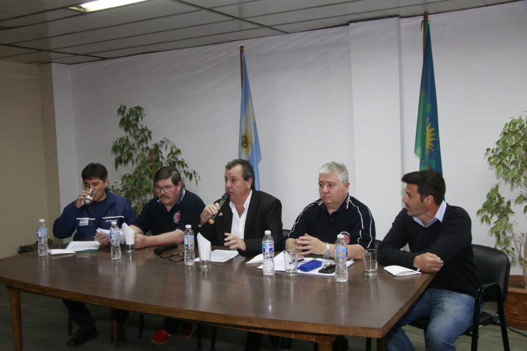 Encuentro con sectores rurales