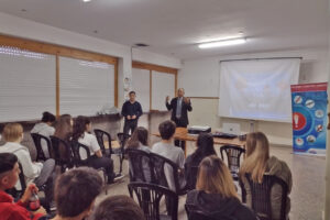 Continúan las charlas sobre