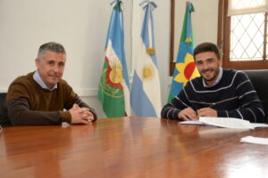 Otra empresa local se