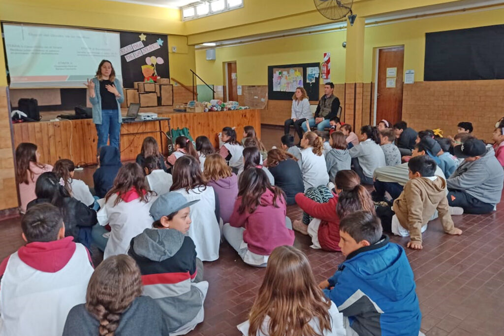 2000 alumnos fueron capacitados