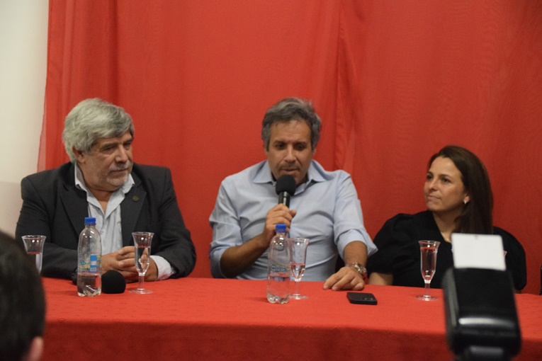 Gastón Manes 