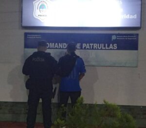 Un aprehendido tras robar