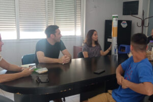 Reunión entre la Secretaría