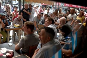 Rodríguez Larreta junto a